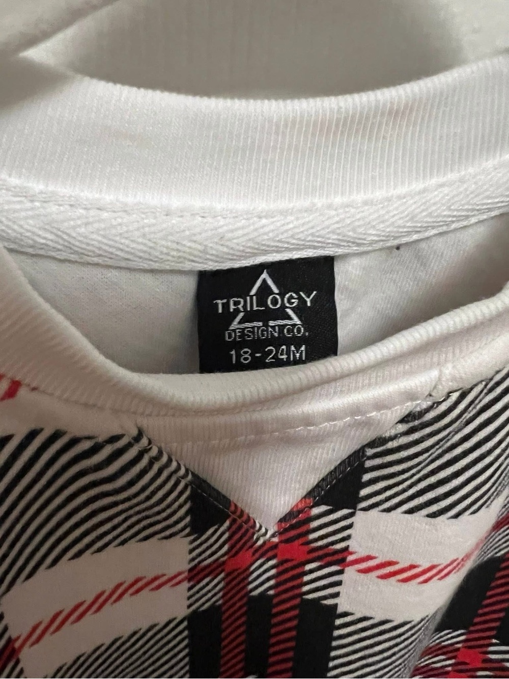 Trilogy Sweater - Picture 2 of 2